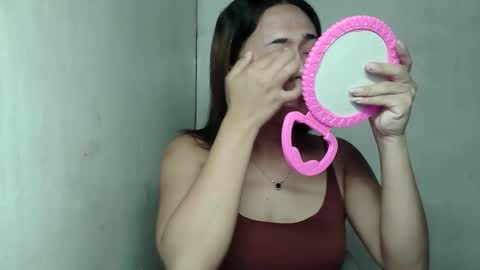 YELLA online show from 10.06.25