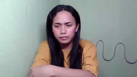 YELLA online show from 12.21.25