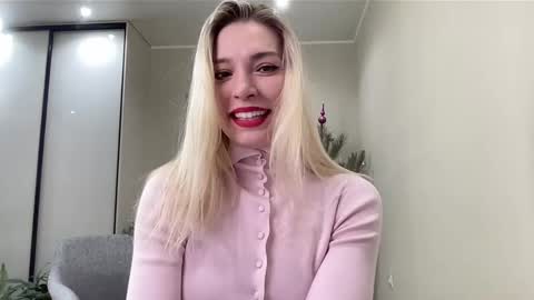 Kelly online show from 01.04.25