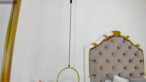 Snapshot of ambar_adamss chatting on 12.27.24 Sara online show from 12.27.24