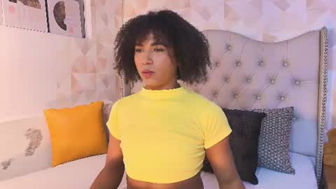 Snapshot of ambar_collin chatting on 08.01.26 Ambar online show from 08.01.26