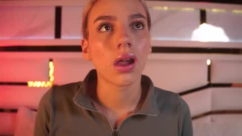 Julieta  online show from 12.16.25