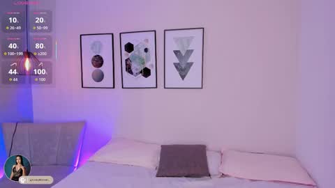 ambarevans_ online show from 11.09.25