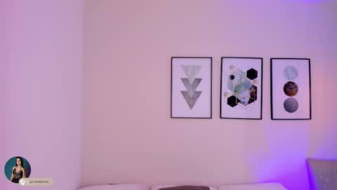 ambarevans_ online show from 11.12.25