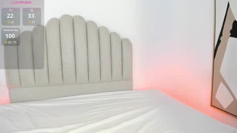 ambarevans_ online show from 11.27.25