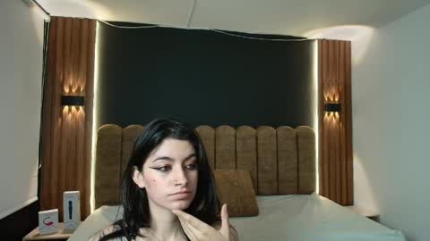 AMBAR LEE online show from 04.05.26