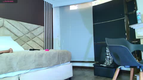 Ambar Ross online show from 01.20.25