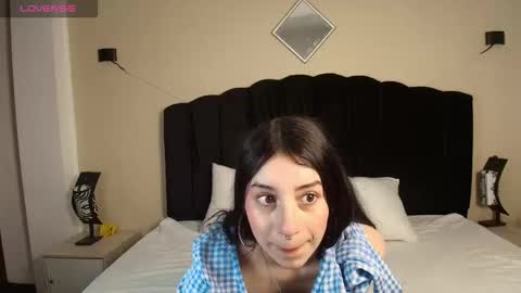 Ambar Ross online show from 10.08.25