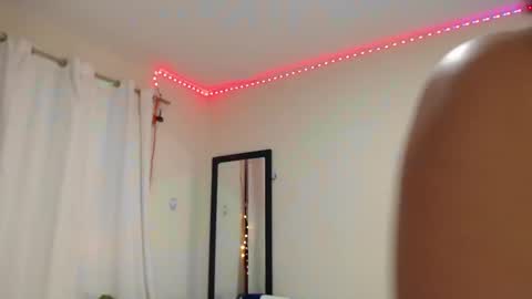 Snapshot of ambarsofhia chatting on 12.23.24 Amber Sofhia online show from 12.23.24