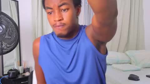 Snapshot of ambartxsex chatting on 12.01.25 ambartxsex online show from 12.01.25