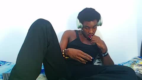 Snapshot of ambartxsex chatting on 05.16.26 ambartxsex online show from 05.16.26