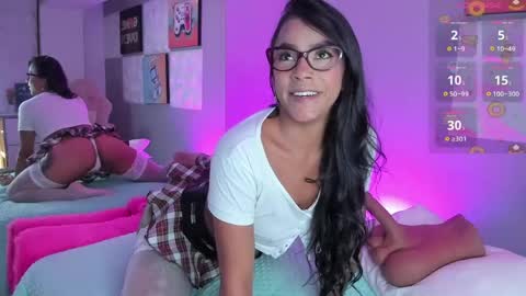 Snapshot of amber_villalobos chatting on 04.25.26 Tell me Amber online show from 04.25.26