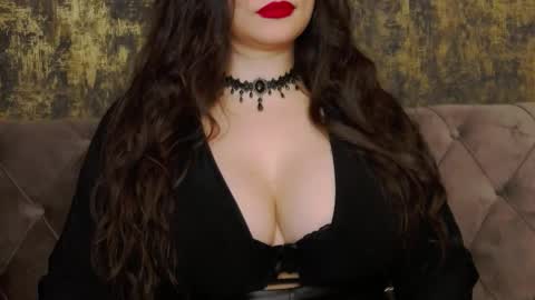 Snapshot of ambercrost chatting on 12.15.25 Goddess Amber online show from 12.15.25