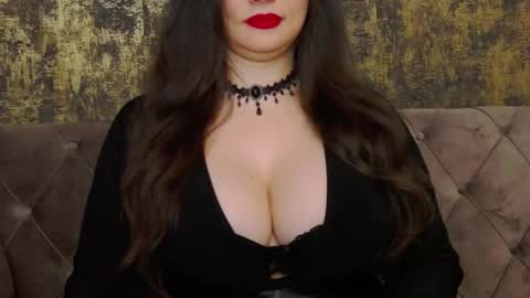 Snapshot of ambercrost chatting on 01.12.26 Goddess Amber online show from 01.12.26