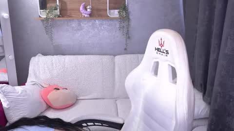 Anna online show from 10.28.25