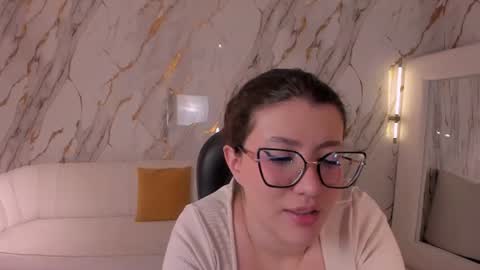 Snapshot of amberfarrell chatting on 06.30.26 Amber online show from 06.30.26