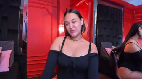 Snapshot of amberhanks chatting on 05.28.26 Amber Hanks online show from 05.28.26