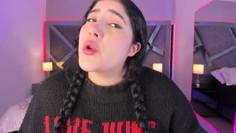 Snapshot of amberinihoffman chatting on 02.12.25 Amber online show from 02.12.25