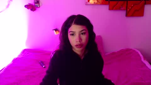 Amber Jeong online show from 12.09.24