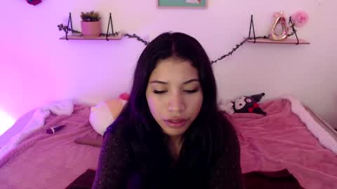 Amber Jeong online show from 12.24.24