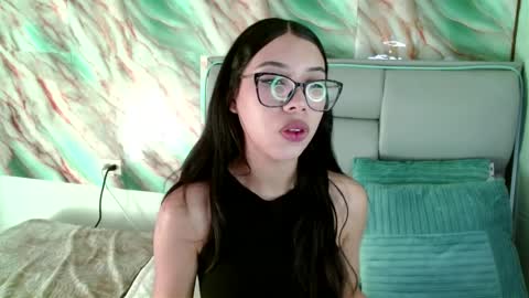 Amber Jeong online show from 03.11.25