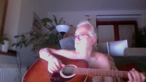 Amberr11 online show from 10.16.25