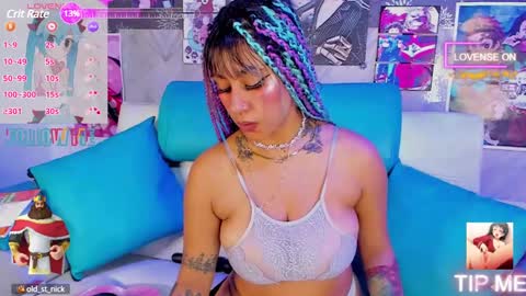 Snapshot of amberr_thompson chatting on 03.11.25 amberr_thompson online show from 03.11.25