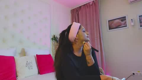 Amberseyes online show from 03.03.26