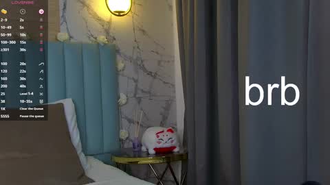 Snapshot of ambershays chatting on 03.01.25 Amber online show from 03.01.25