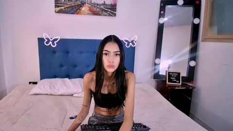 Snapshot of amberx_sweet chatting on 09.30.25 Amber online show from 09.30.25