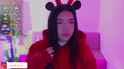 Snapshot of ameelia_tay chatting on 11.23.25 AMELIA online show from 11.23.25