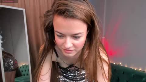 Ameli Lorans online show from 02.14.25