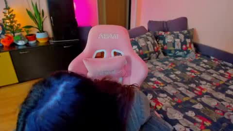 Snapshot of ameli_moon chatting on 04.15.26 Eileen online show from 04.15.26
