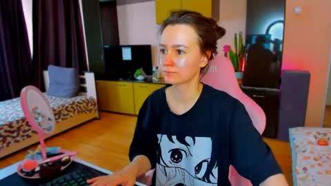 Snapshot of ameli_moon chatting on 05.29.26 Eileen online show from 05.29.26