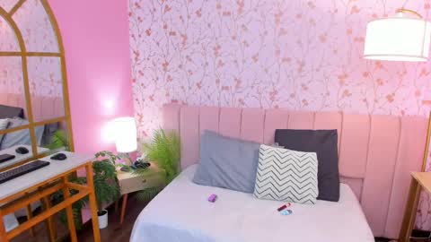 Amelia Adams online show from 02.22.25