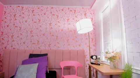 Amelia Adams online show from 10.12.25