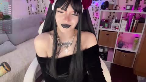 Amelia Aley  online show from 02.17.25