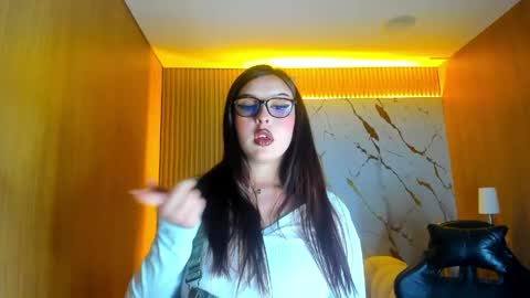 Snapshot of amelia_grace_tf chatting on 05.27.26 amelia_grace_tf online show from 05.27.26