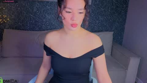 Snapshot of amelia_m0on chatting on 05.12.26 Amelia online show from 05.12.26