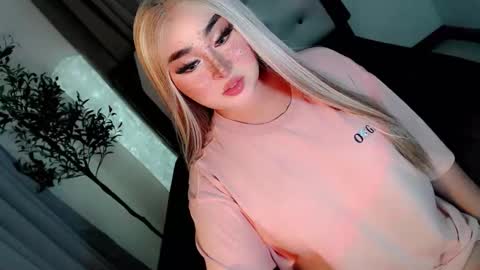 Snapshot of amelia_nicole08 chatting on 11.20.25 amelia_nicole08 online show from 11.20.25