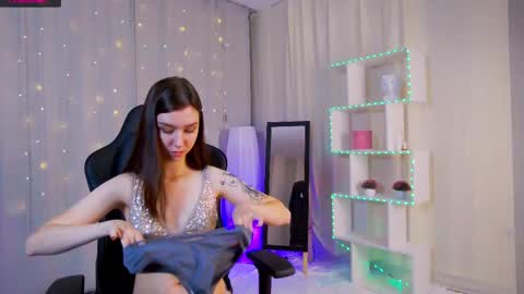 Anna online show from 01.29.25