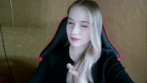 Snapshot of ameliaa333 chatting on 05.28.26 Amelia online show from 05.28.26