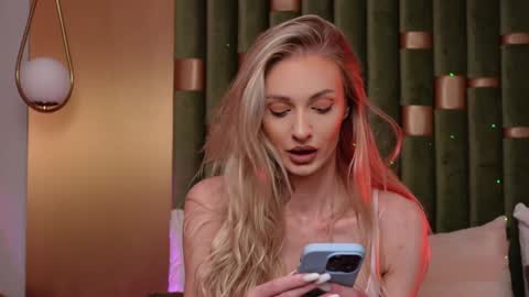 Amelia online show from 01.10.25