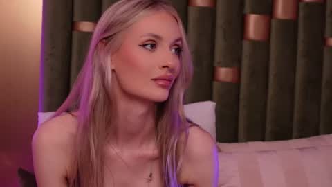 Snapshot of ameliaangell chatting on 06.10.26 Amelia online show from 06.10.26