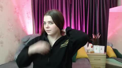 Snapshot of ameliabailey chatting on 02.05.26 Alisa online show from 02.05.26