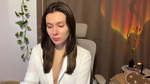 Snapshot of ameliahenderson chatting on 11.28.25 Ameli online show from 11.28.25