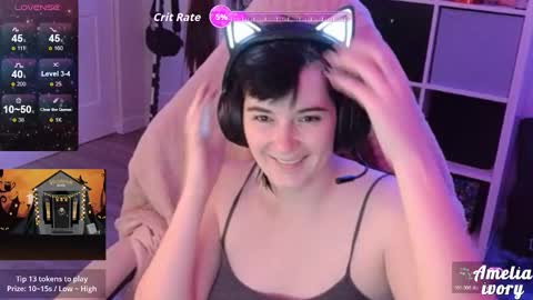 ameliaivory online show from 10.31.25