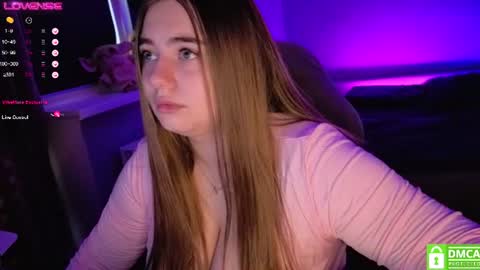 Snapshot of ameliamiless chatting on 07.19.26 Amelia online show from 07.19.26