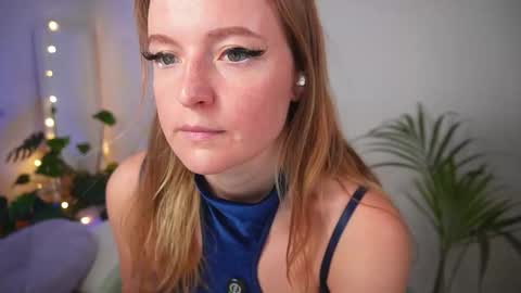 Snapshot of ameliasweety69 chatting on 03.26.26 Amelia online show from 03.26.26