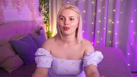 Snapshot of ameliawells chatting on 05.14.26 Amelia online show from 05.14.26